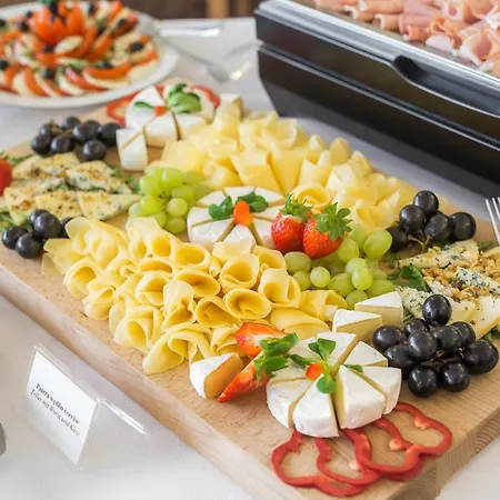 Hotel apartamentowy Uzdrowisko Cieplice - - Edward 3*