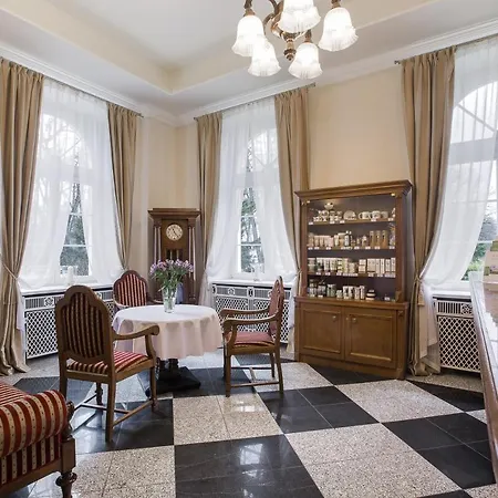 Hotel apartamentowy Uzdrowisko Cieplice - - Edward Jelenia Góra