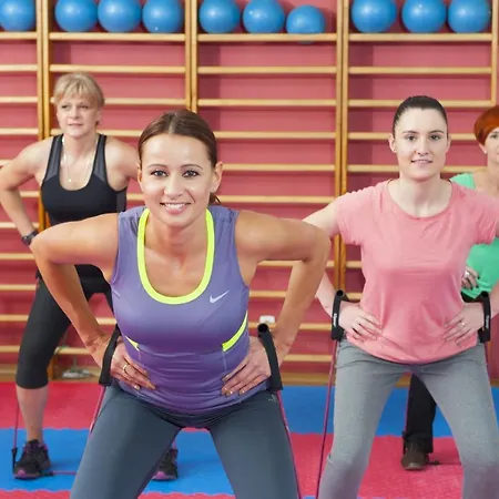 شقة فندقية Uzdrowisko Cieplice - - Pawilon Edward 3*