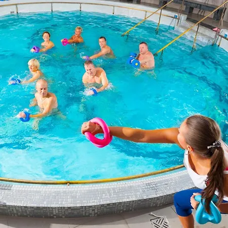 Hotel apartamentowy Uzdrowisko Cieplice - - Edward 3*