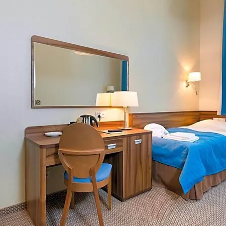 Uzdrowisko Cieplice - - Pawilon Edward 3*