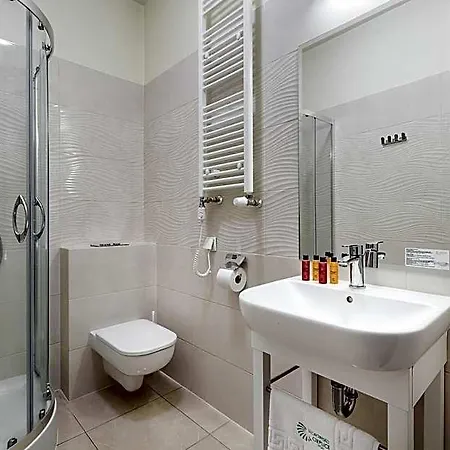 Uzdrowisko Cieplice - - Pawilon Edward Lejlighedshotel 3*