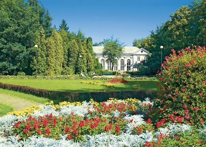 公寓式酒店 Uzdrowisko Cieplice - - Pawilon Edward 3*