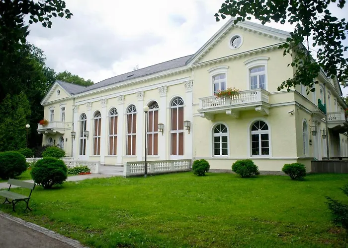 公寓式酒店 Uzdrowisko Cieplice - - Pawilon Edward