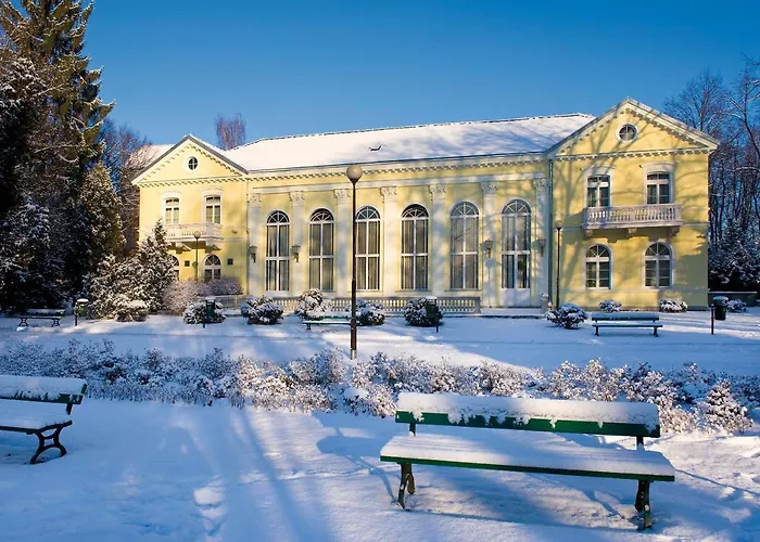 Uzdrowisko Cieplice - - Pawilon Edward 3*