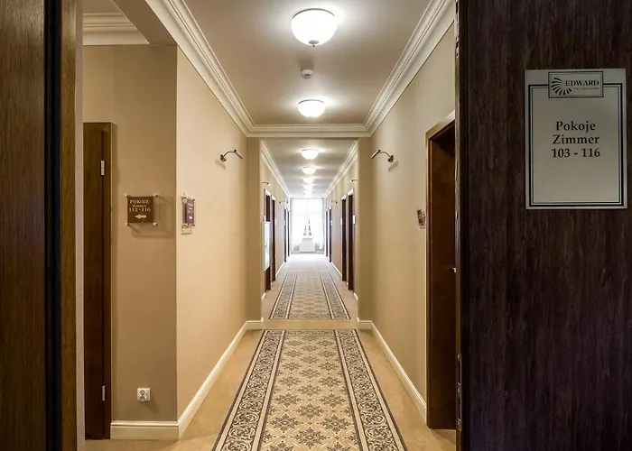 Uzdrowisko Cieplice - - Pawilon Edward 3*