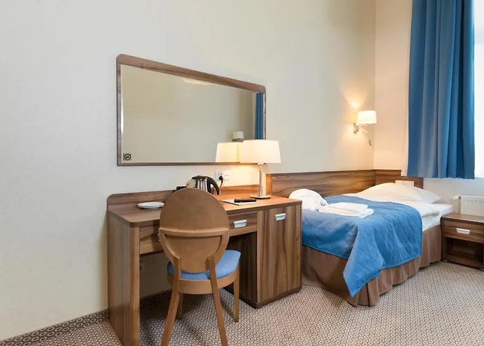 公寓式酒店 Uzdrowisko Cieplice - - Pawilon Edward 耶莱尼亚古拉